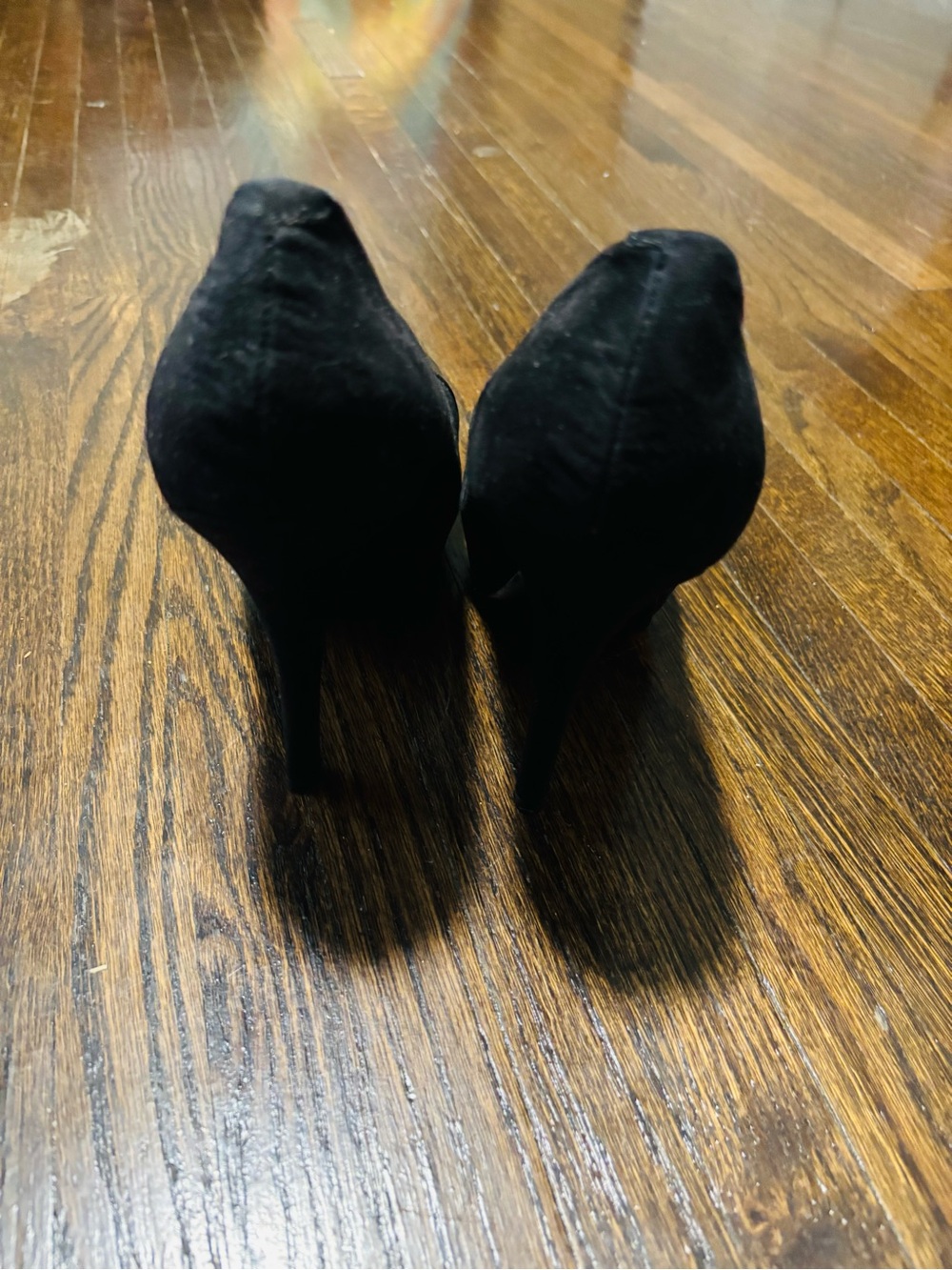 GUESS, Black Platform Heels, Size 10 - Picture 4 of 4